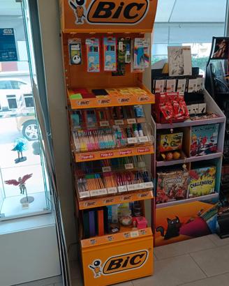 Tutto per negozio, svendita fumetteria