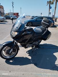 Honda deauville 700
