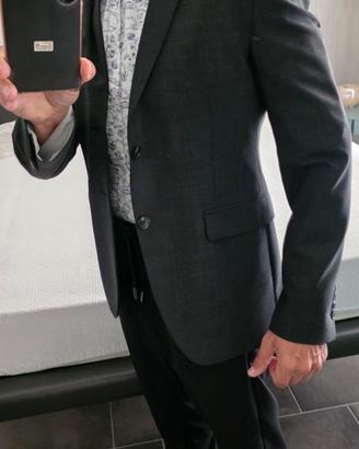 Giacca uomo marca  Sirmoney di colore  grigio. 