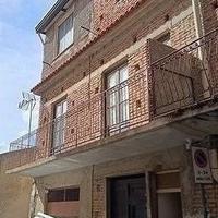 Ali pressi chiesa,stabile s.indipendente di 80 mq