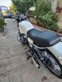 Moto guzzi v7 classic