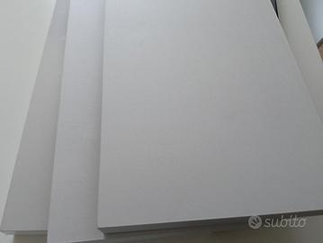 mensole con reggimensola a scomparsa 