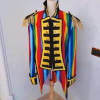 Frac e cappello da Parata Arcobaleno - Costume Dir