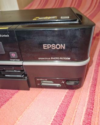 Stampante Epson PX700W con 12 cartucce