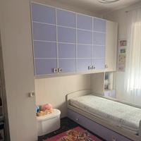 Cameretta a ponte con letto a scomparsa