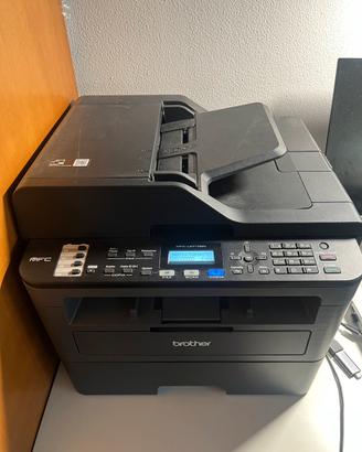 Stampante laser Brother multifunzione B/N