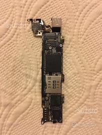 Scheda madre iPhone 5