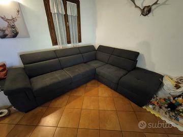 Divano Angolare letto+contenitore (trattabile)