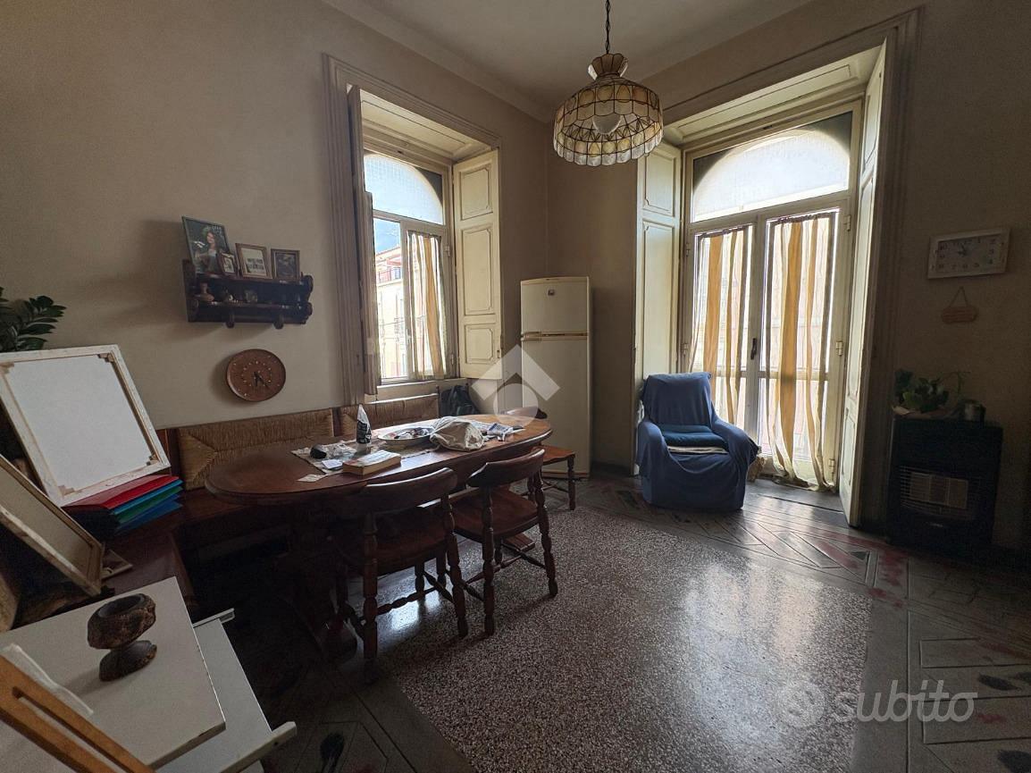 5 LOCALI A CATANZARO - Altro