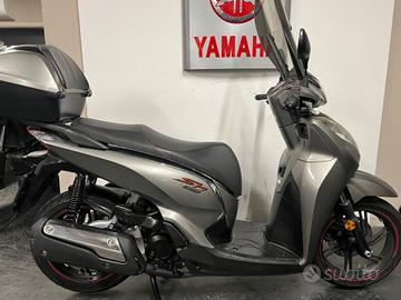 Honda SH 300 i Sport