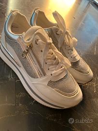 Sneakers wrangler 37