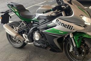 Benelli 302 r