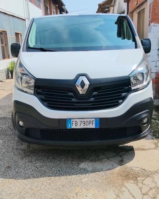Renault traffic