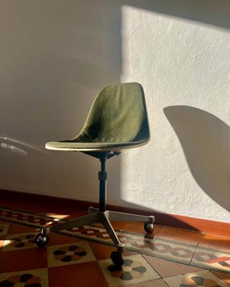 Sedia Herman Miller Charles and Ray Eames