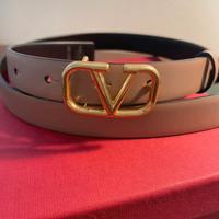 Cintura Valentino Garavani Vlogo- mai usata