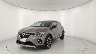 Renault Captur Plug-in Hybrid E-Tech 160 CV T...