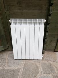 Radiatore in alluminio 7 elementi