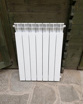 Radiatore in alluminio 7 elementi