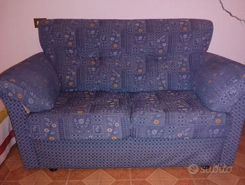 Divano 2 posti