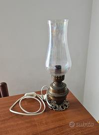 Lampada a olio vintage