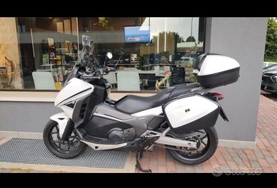 Honda integra 750 dct