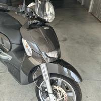 Scarabeo 400