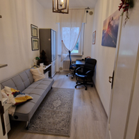 Stanza ufficio in condivisione a giornata