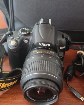 Nikon D5000 + 2 obiettivi VR 18-55 55-200 vr