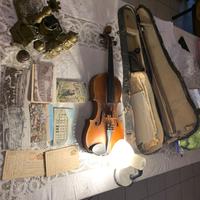 Violino Accessori studio e cartoline antiche
