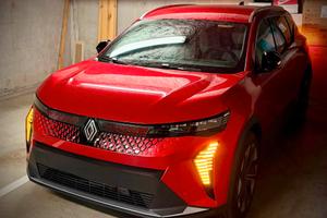 Renault Scenic elettrica  Techno 170 cv 