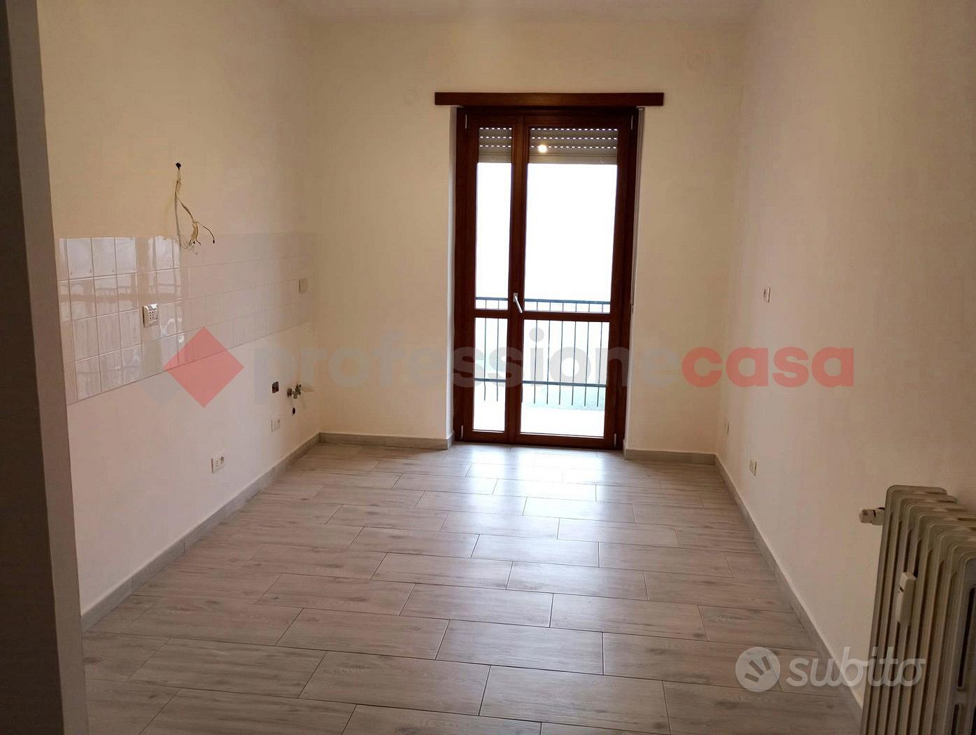 Apartment in Ciriè - Vista 4