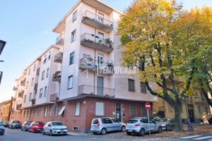 BILOCALE IN ZONA CENTRALE CON CANTINA!!!