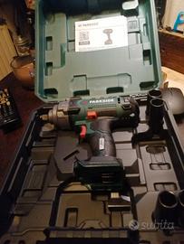 avvitatore a percussione 