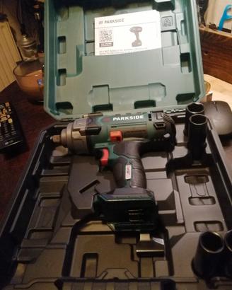 avvitatore a percussione 