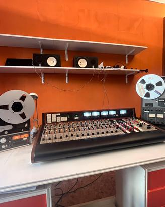 Studio di registrazione analogico