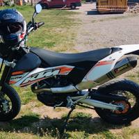 Ktm 690 smc - 2011