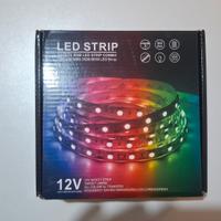 Striscia LED RGB multicolore da 5 metri