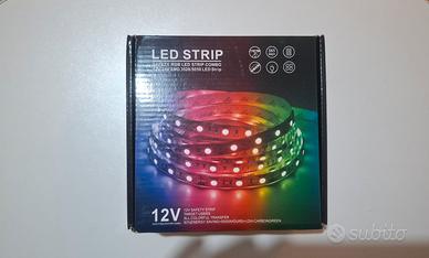 Striscia LED RGB multicolore da 5 metri