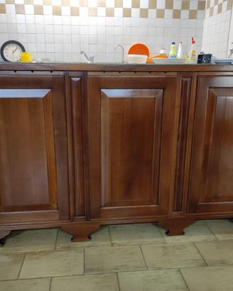 Credenza in legno di castagno