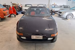 Toyota MR 2
