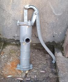 Pompa acqua a mano non funzionante