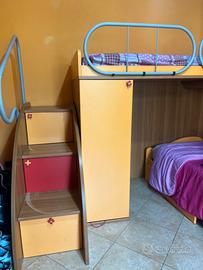 Cameretta con letto a castello