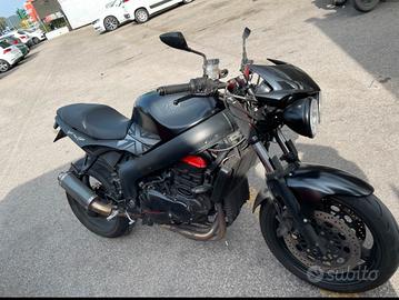 Triumph Sprint RS 955