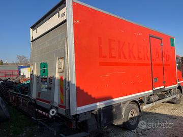 Cassa isotermica piu pedana caricatrice