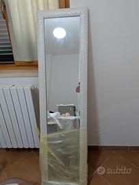 specchio con cornice argento 