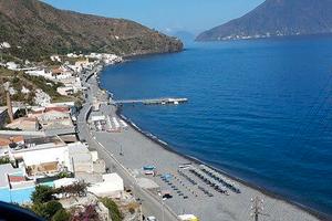 Bilocale a Lipari località Acquacalda lungomare