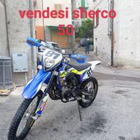 Moto enduro scherco