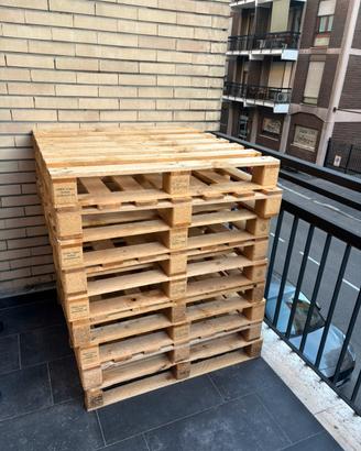 9 pallet in legno 100×100 cm