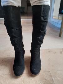 Stivali scamosciati neri