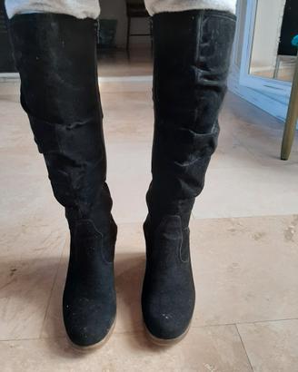 Stivali scamosciati neri